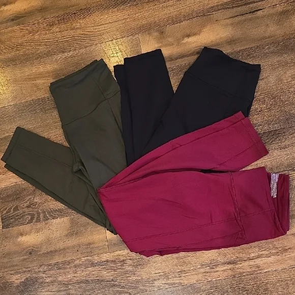 Lot Of 3 Victoria's Secret Sport Leggings / Knockout Tight - Picture 1 of 5